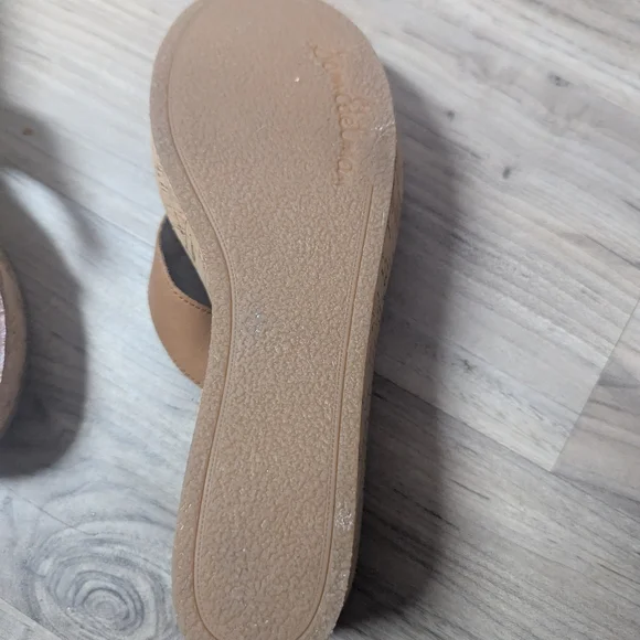 Sam Edelman Brown and Gold Sandals - Picture 6 of 6